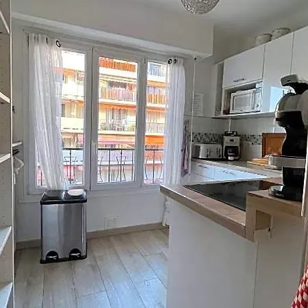 3 Pices Agrable, Confortable Hotel Cannes